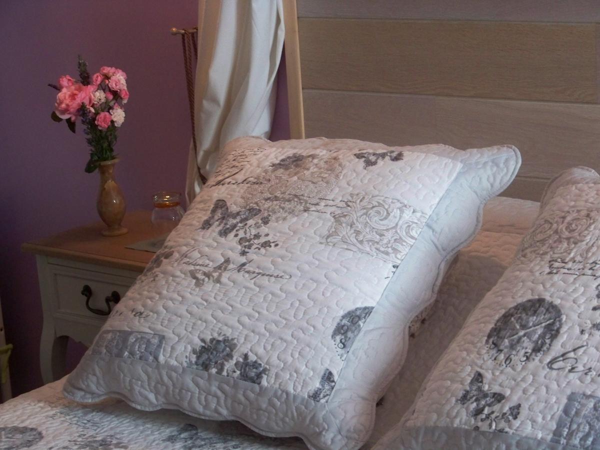 La Genoise Bed & Breakfast Tillieres Dış mekan fotoğraf